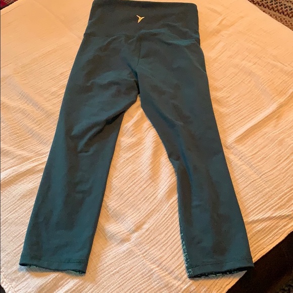 Old navy active wear pants xs - Picture 3 of 4